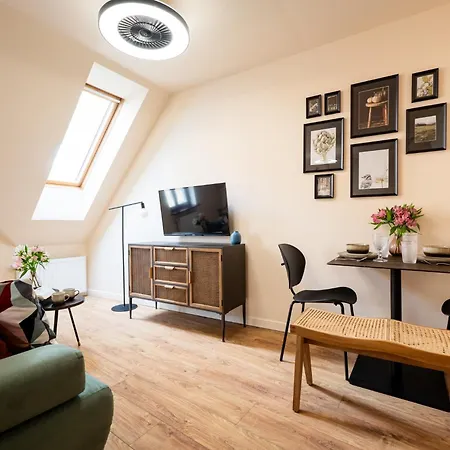 Annabel Jelenia Gora