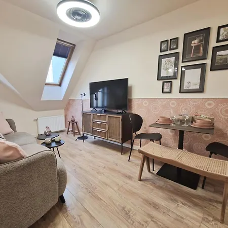Apartament Annabel - Przycup W Karkonoszach - W Centrum Starówki Jeleniej Góry Jelenia Góra